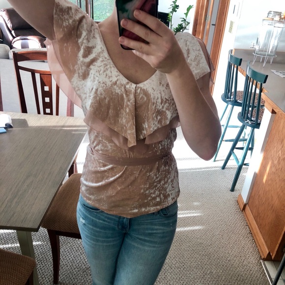 White House Black Market Tops - Velvet blush top ππ White House Black Market Tops - Velvet blush top ππ